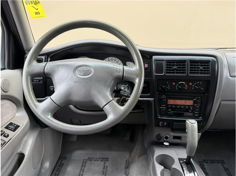 2001 Toyota Tacoma Double Cab PreRunner SR5 photo 7