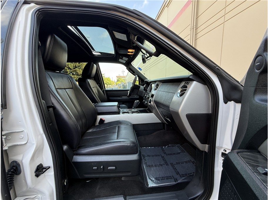 2015 Ford Expedition EL Limited photo 12