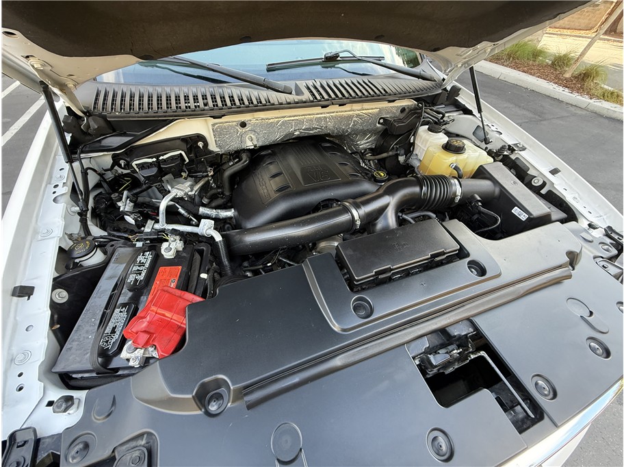 2015 Ford Expedition EL Limited photo 26