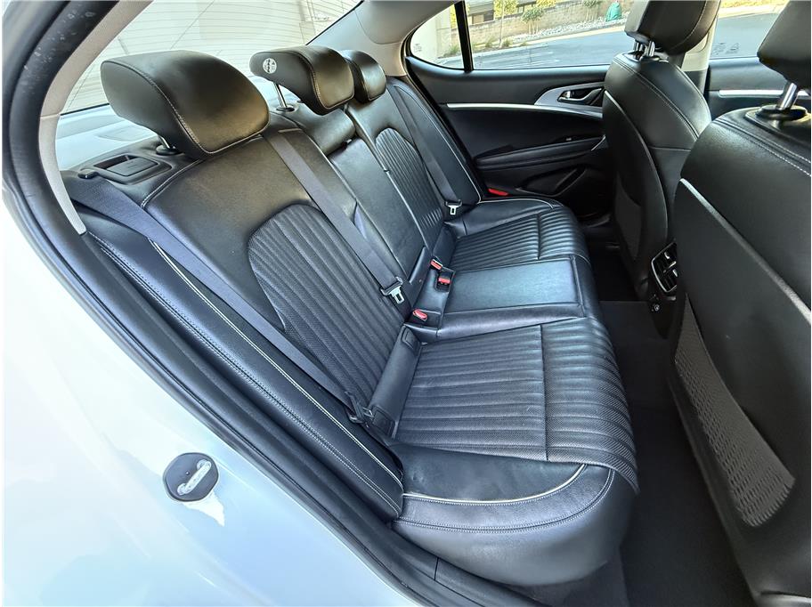 2020 Genesis G70 2.0T Elite Prestige 3.3T Sport photo 18