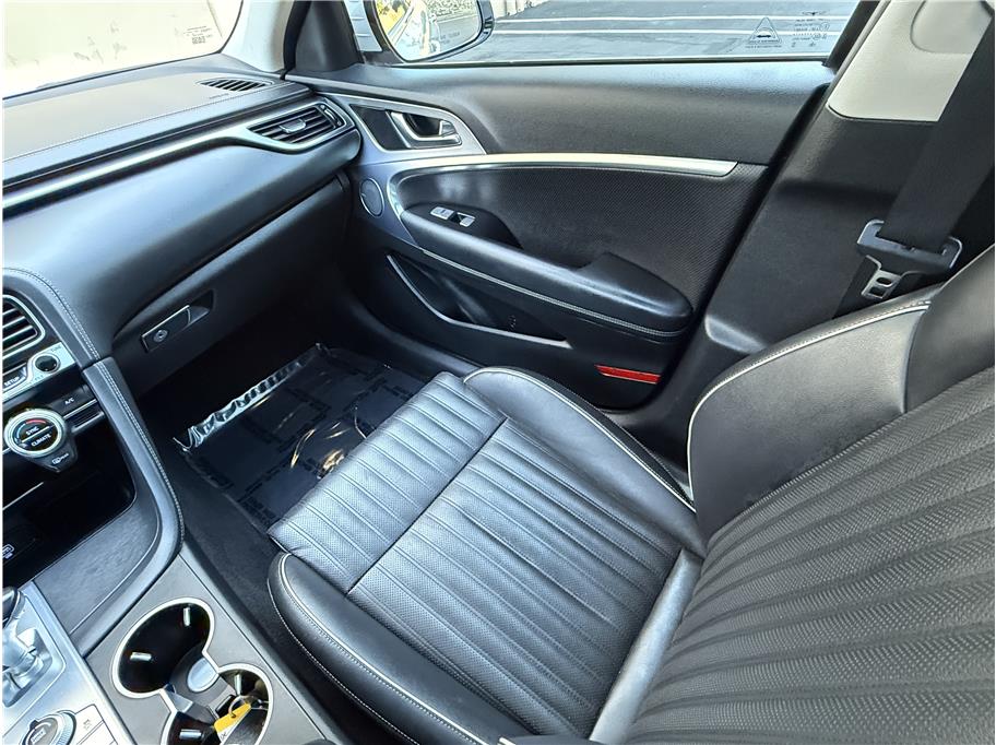 2020 Genesis G70 2.0T Elite Prestige 3.3T Sport photo 10