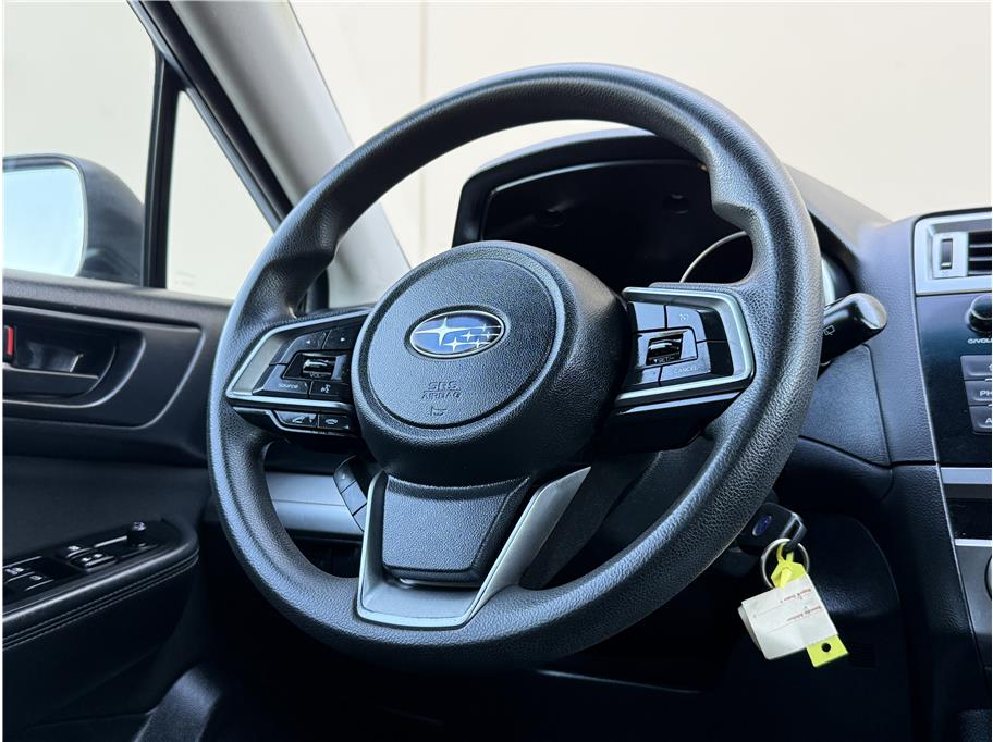 2018 Subaru Outback 2.5i photo 13