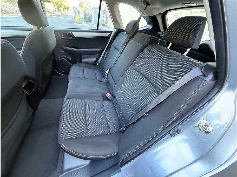 2018 Subaru Outback 2.5i photo 19