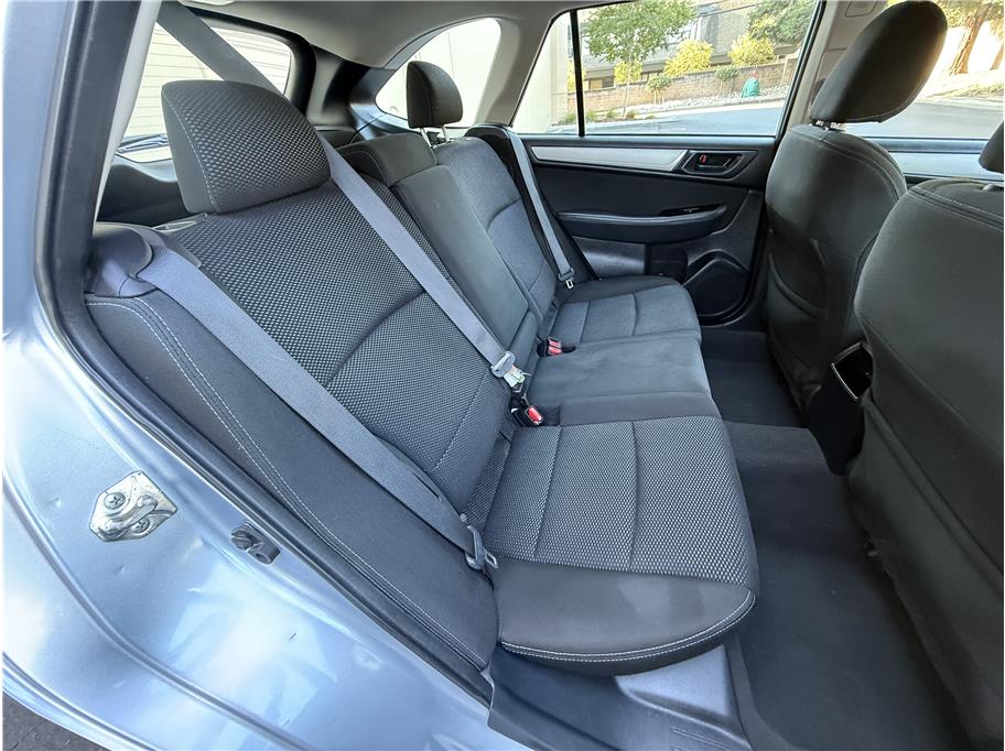 2018 Subaru Outback 2.5i photo 18
