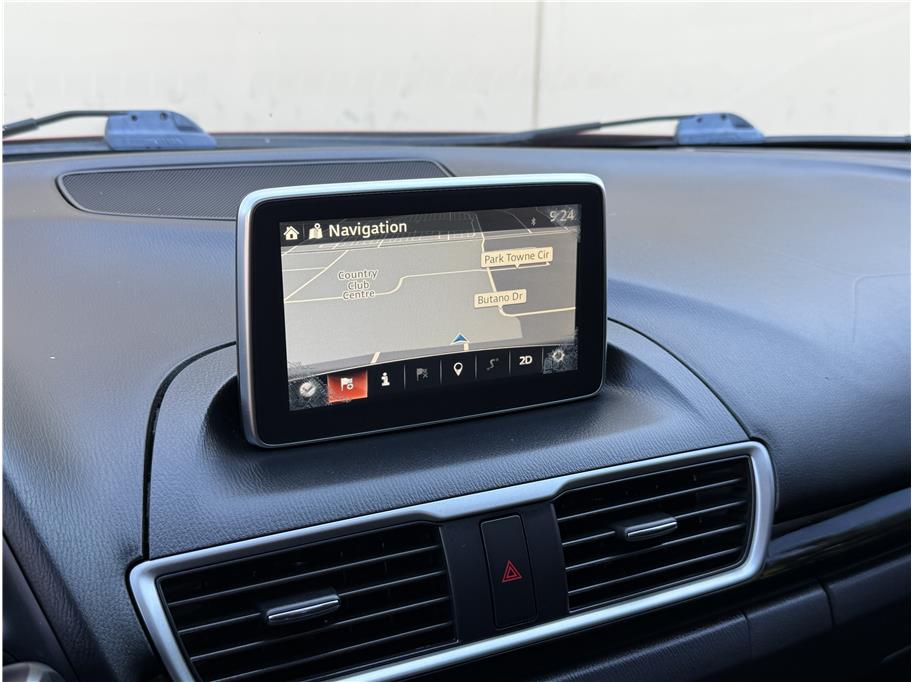 2015 Mazda Mazda3 Grand Touring Hatchback photo 11
