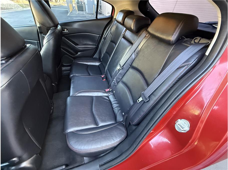 2015 Mazda Mazda3 Grand Touring Hatchback photo 14