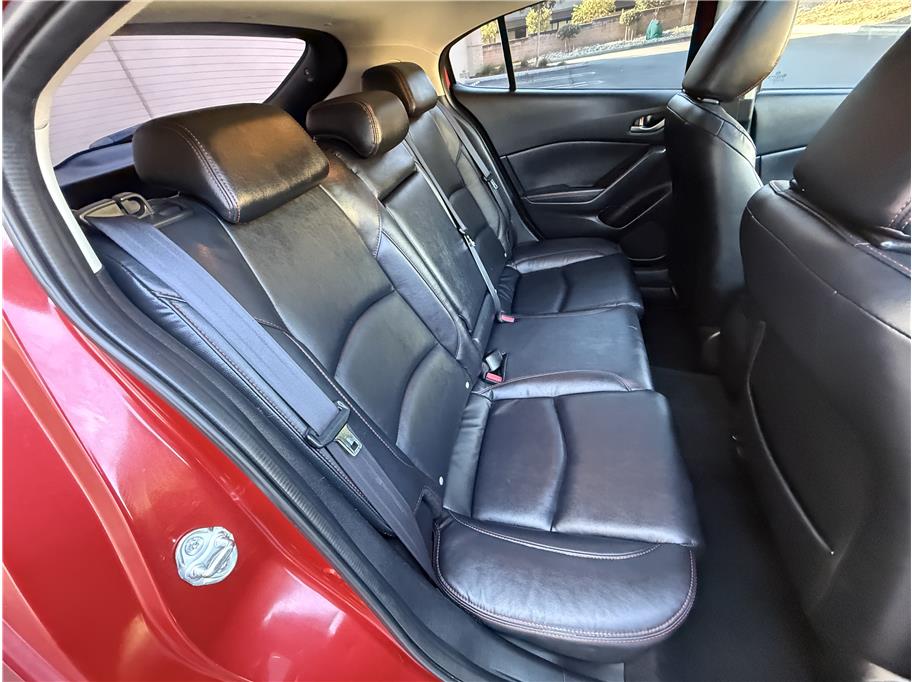2015 Mazda Mazda3 Grand Touring Hatchback photo 15