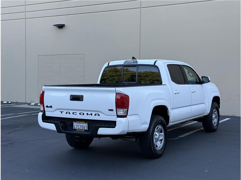2017 Toyota Tacoma SR5 Sport TRD Pro photo 6