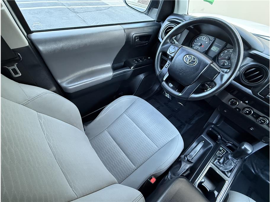 2017 Toyota Tacoma SR5 Sport TRD Pro photo 8