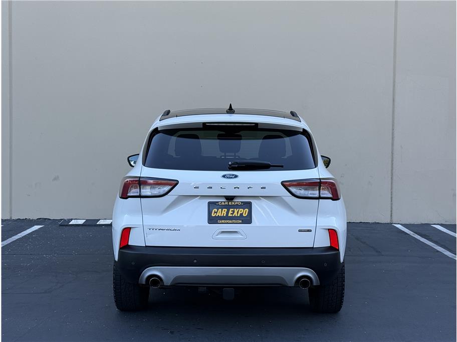 2020 Ford Escape Titanium Hybrid Sport photo 5