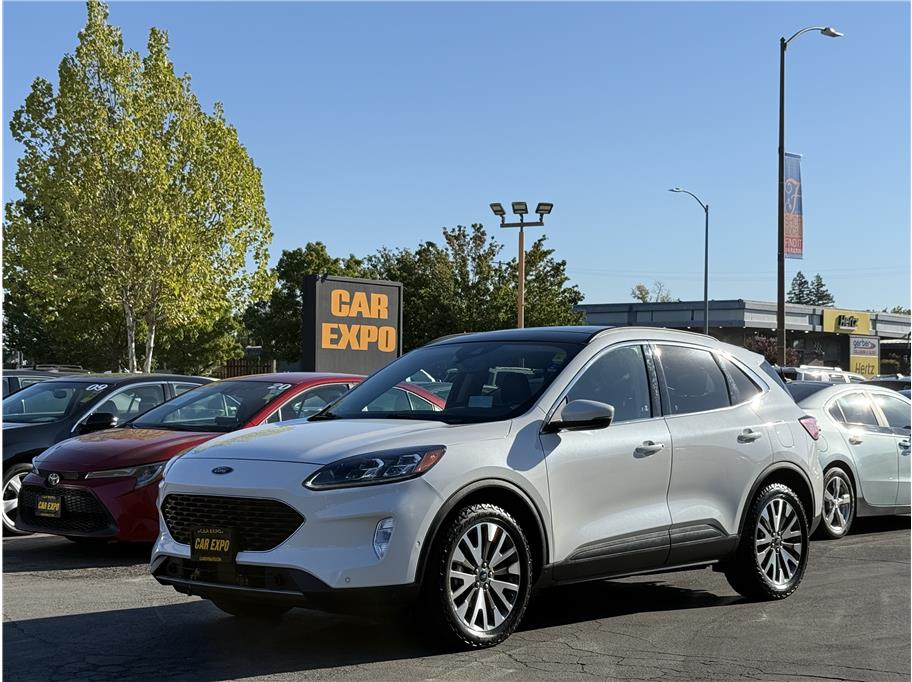 2020 Ford Escape Titanium Hybrid Sport photo 20
