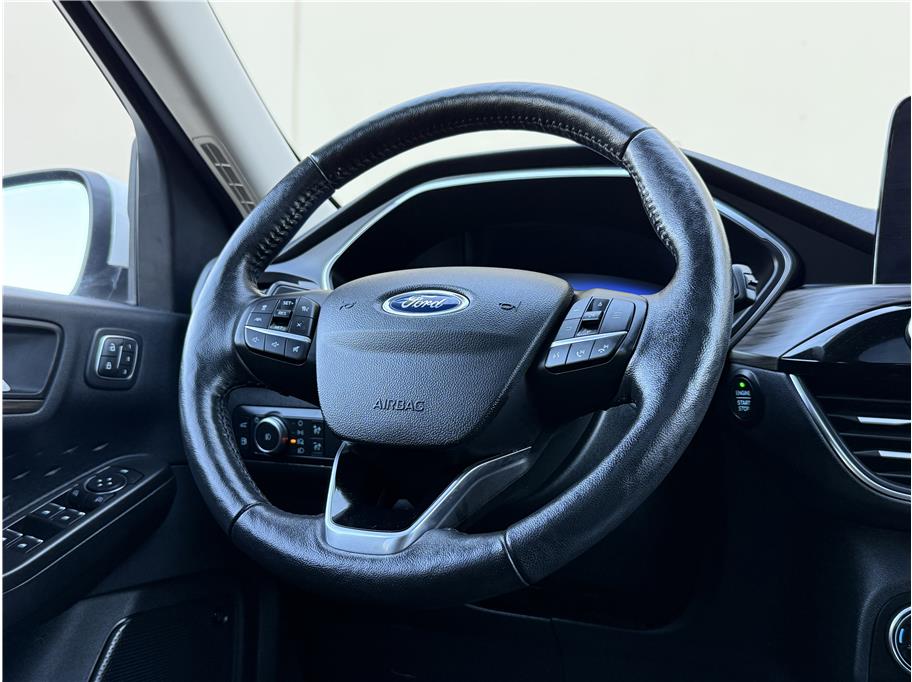 2020 Ford Escape Titanium Hybrid Sport photo 11