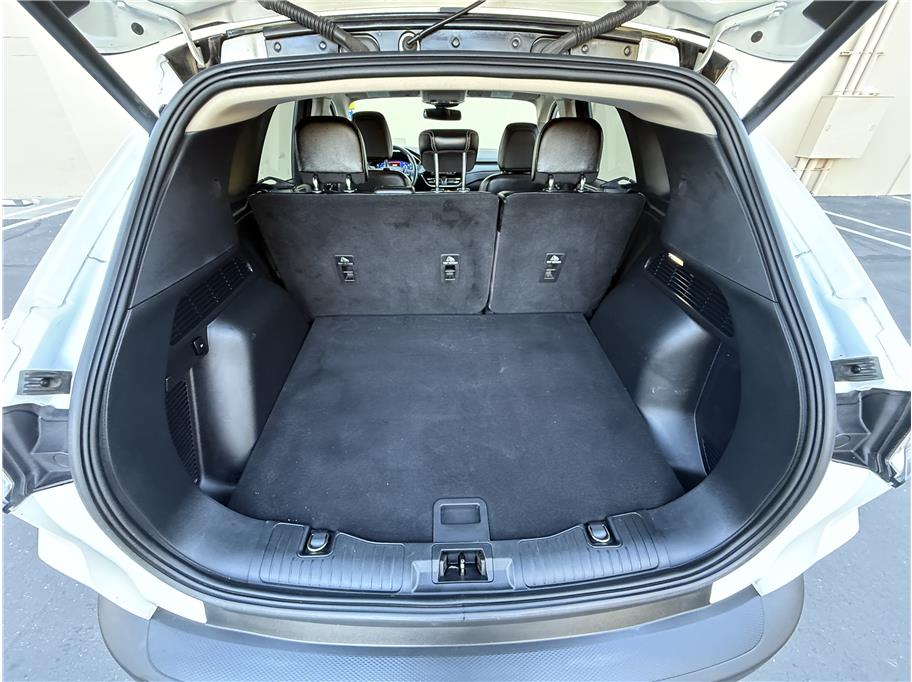 2020 Ford Escape Titanium Hybrid Sport photo 25