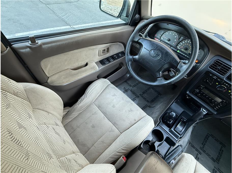 2001 Toyota 4Runner SR5 Sport photo 11
