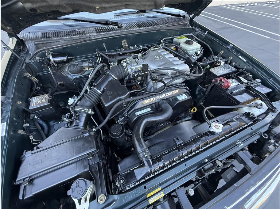 2001 Toyota 4Runner SR5 Sport photo 25