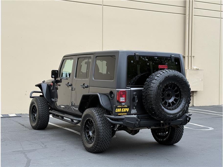 2016 Jeep Wrangler Unlimited Rubicon Sport photo 5