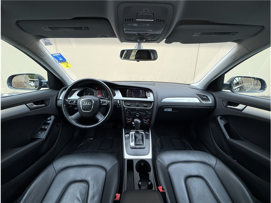 2010 Audi A4 2.0T Quattro Premium photo 5