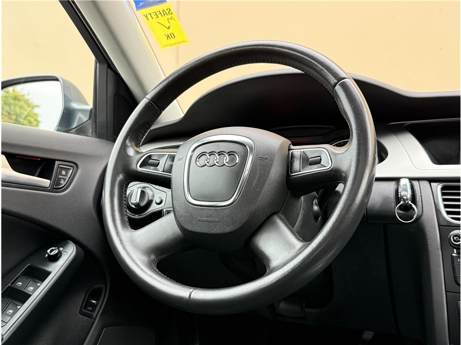2010 Audi A4 2.0T Quattro Premium photo 16