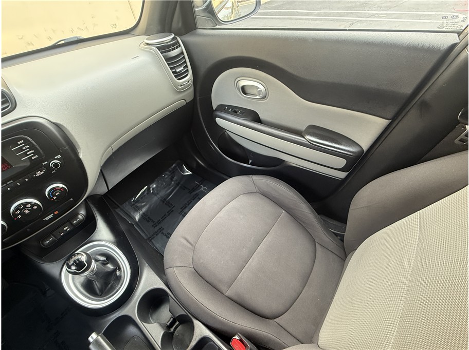 2015 Kia Soul Base - Photo 10
