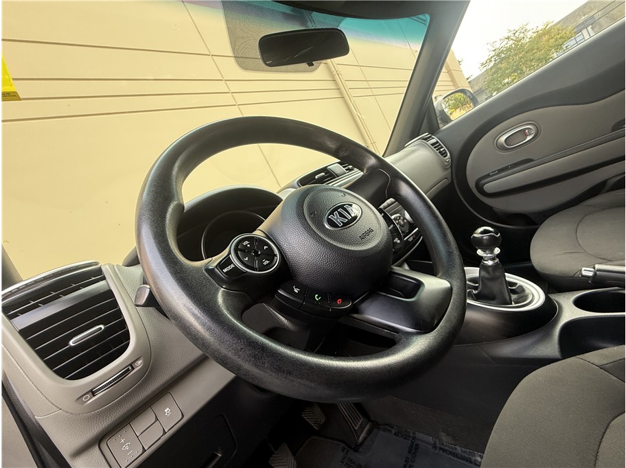 2015 Kia Soul Base - Photo 18