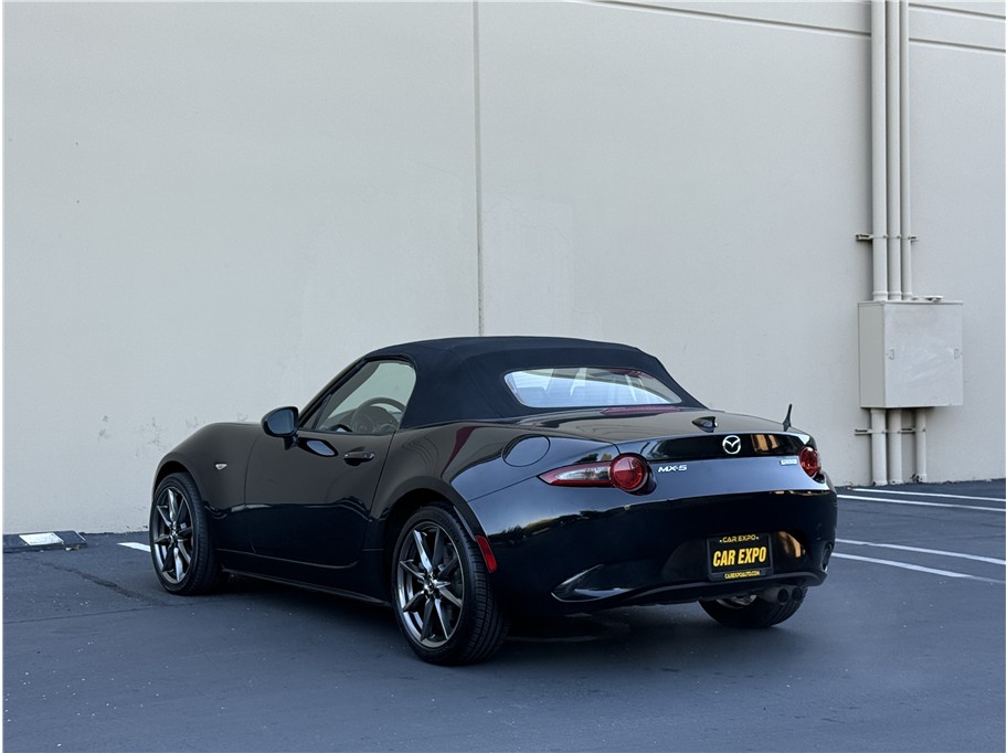 2016 Mazda MX-5 Miata Miata Grand Touring photo 4