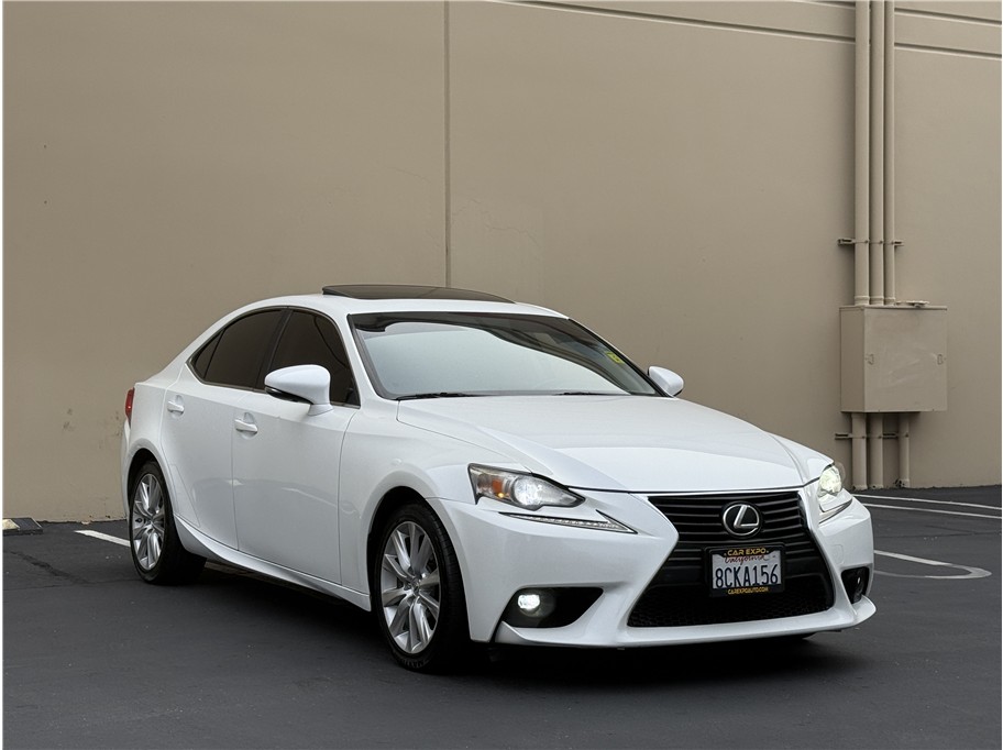 2015 Lexus IS 250 photo 3