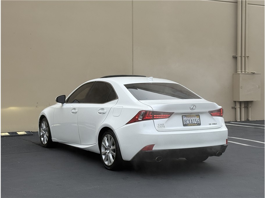 2015 Lexus IS 250 photo 4