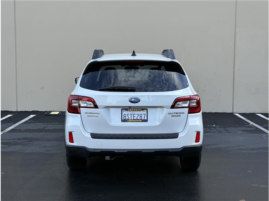 2016 Subaru Outback 2.5i Premium photo 4