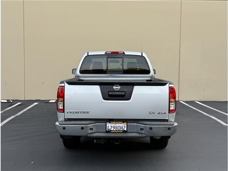 2017 Nissan Frontier King Cab SV photo 3