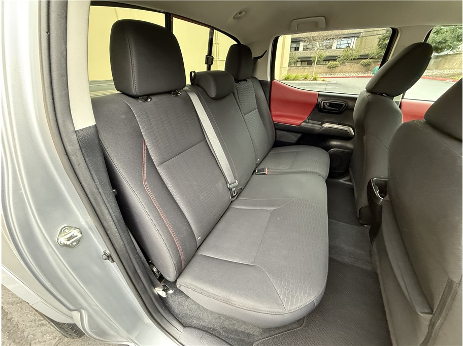 2016 Toyota Tacoma SR5 - Photo 15