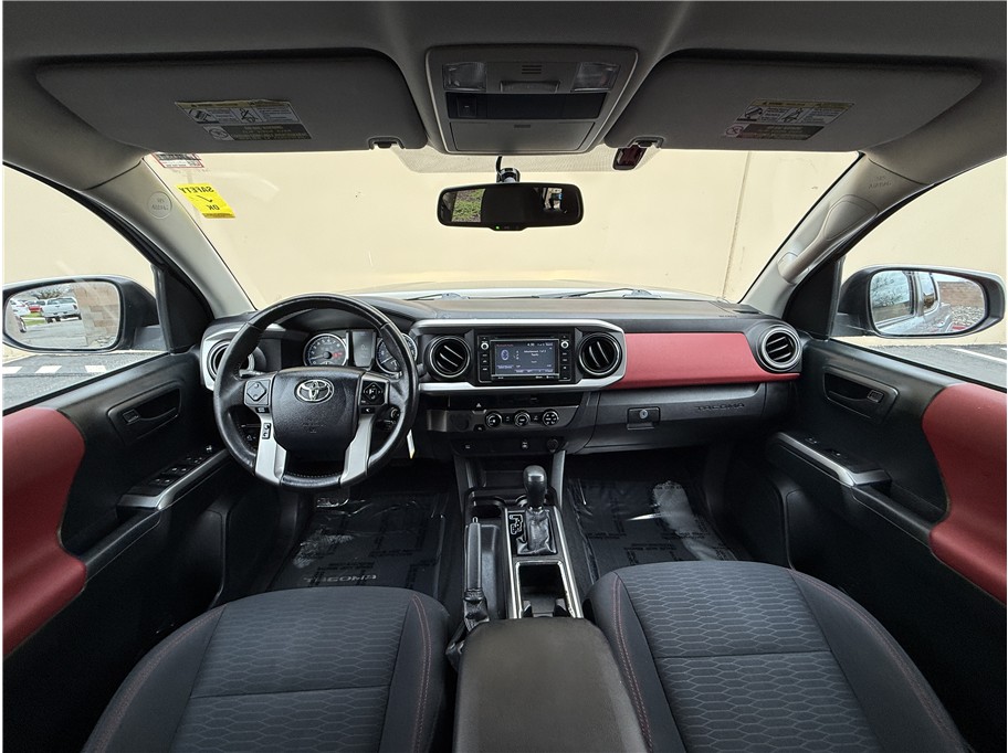 2016 Toyota Tacoma SR5 - Photo 10