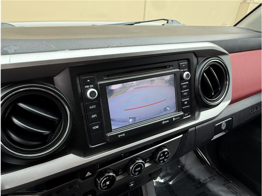 2016 Toyota Tacoma SR5 - Photo 20