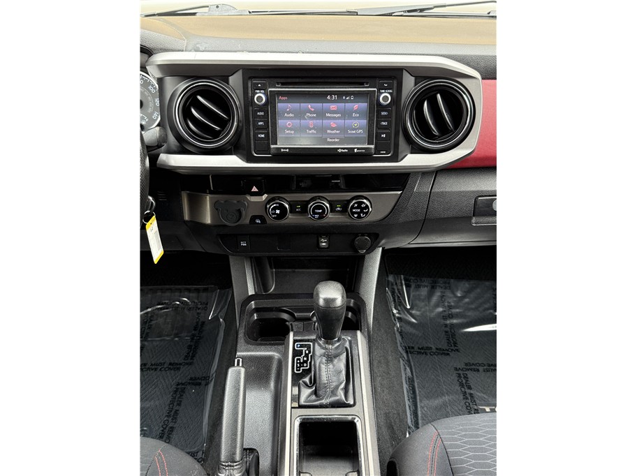2016 Toyota Tacoma SR5 - Photo 17