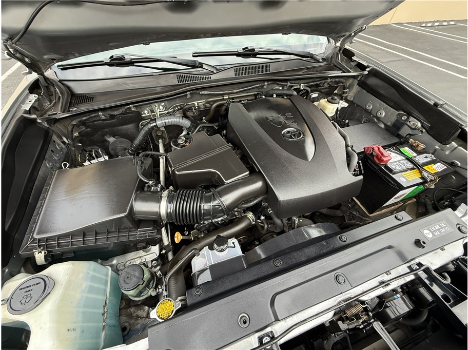 2016 Toyota Tacoma SR5 - Photo 23