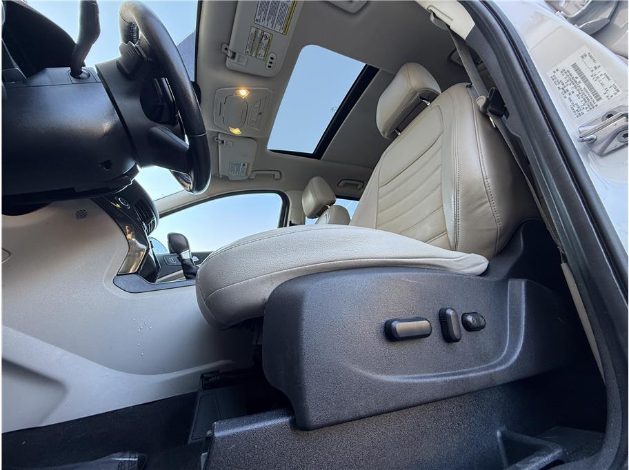 2017 Ford Escape Titanium - Photo 15