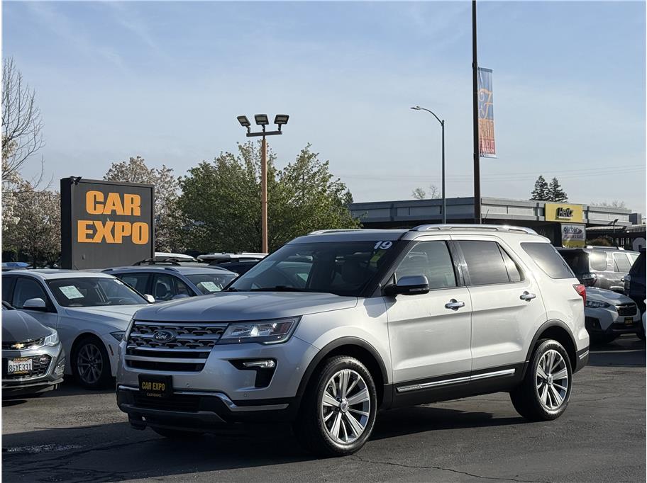2019 Ford Explorer Limited 4WD's photo