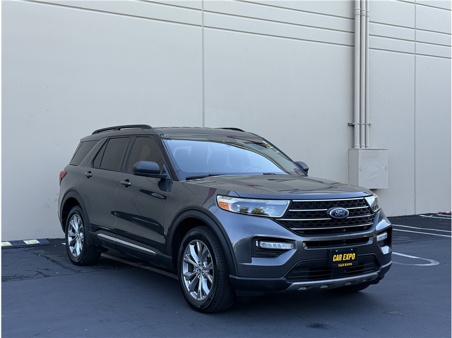 2020 Ford Explorer XLT 4WD's photo