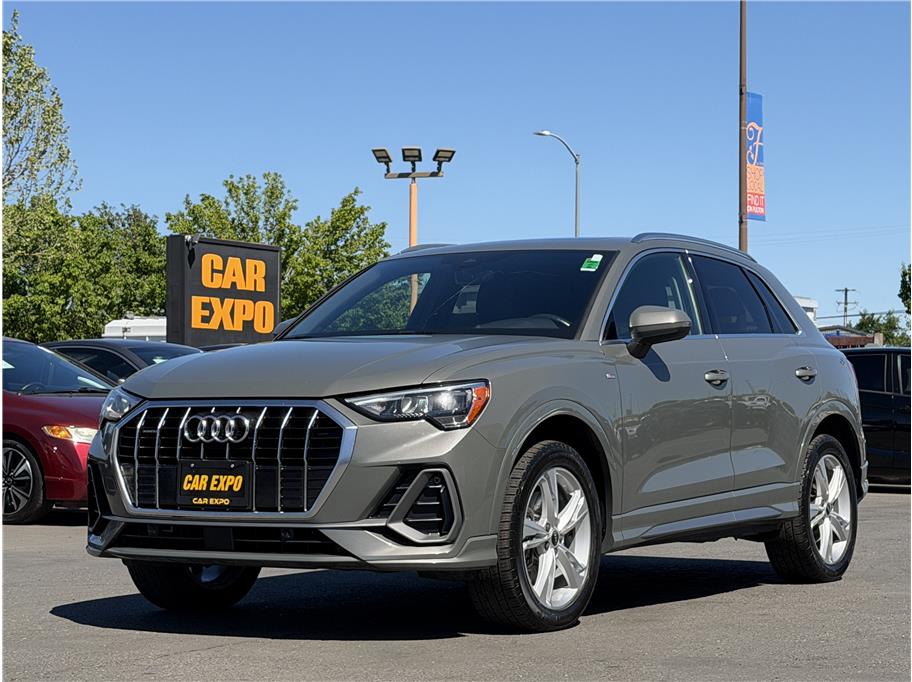 2021 Audi Q3 45 TFSI S Line Premium quattro's photo