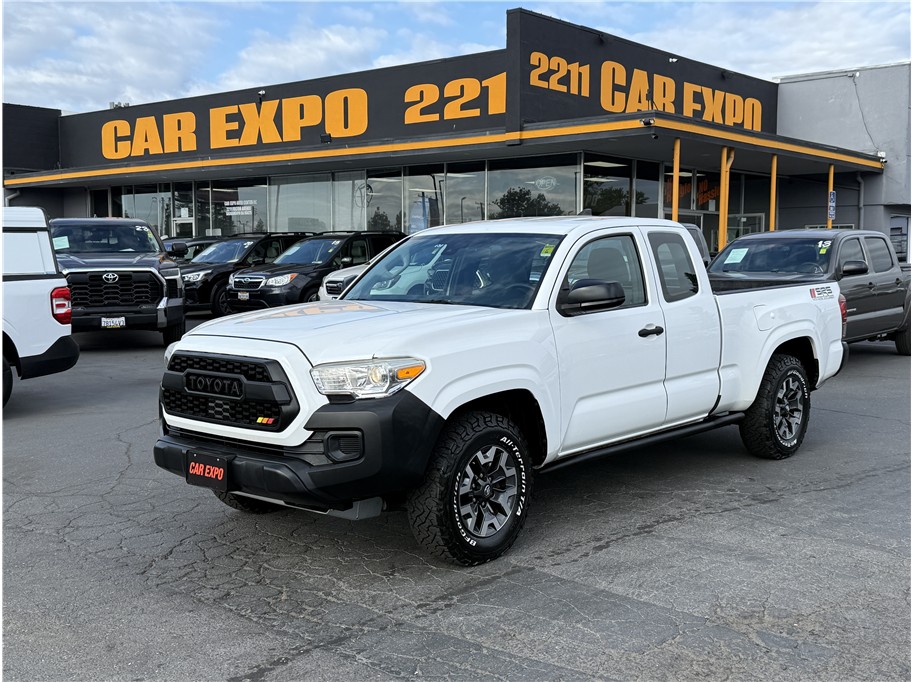 2018 Toyota Tacoma SR Access Cab 4x2 4-Cyl Auto Std Bed's photo