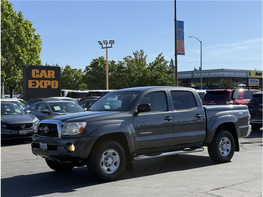 2011 Toyota Tacoma PreRunner Double Cab V6 AT's photo