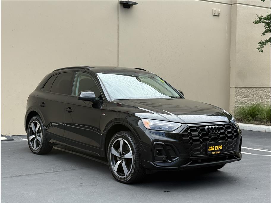 2022 Audi Q5 45 Premium Plus's photo