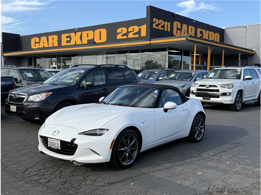 2017 Mazda MX-5 Miata Grand Touring Convertible 2D