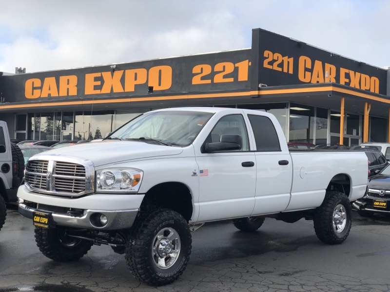 2008 Dodge Ram 2500 SLT long bed 6 Speed Manual 4WD Diesel!