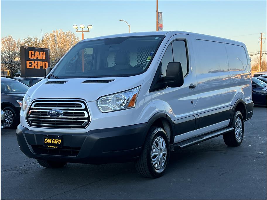 2015 ford van 250