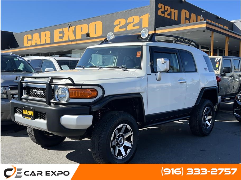 2009 Toyota FJ Cruiser Sport Utility 2D