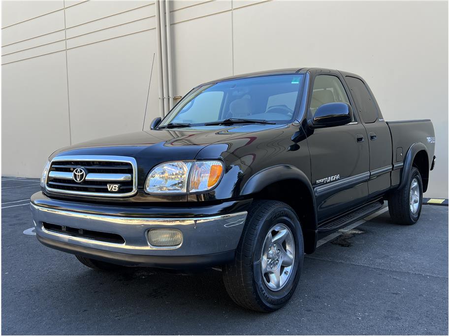 Sold 2001 Toyota Tundra Access Cab Limited Pickup 4D 6 1/2 ft in