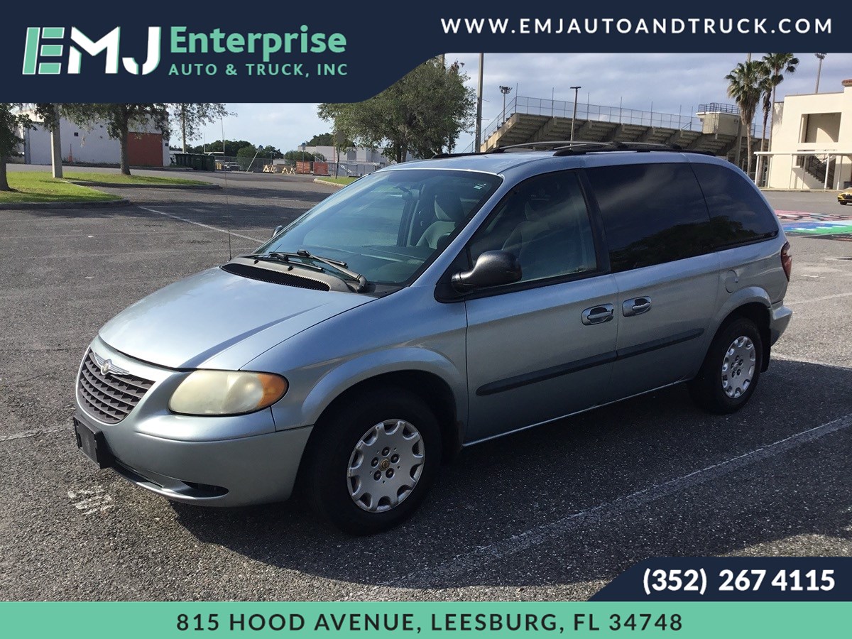 Sold 2004 Chrysler Town Country in Leesburg - Main Image