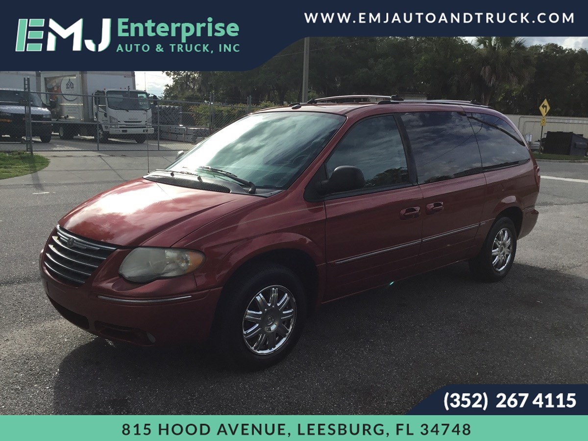 2006 Chrysler Town & Country LWB Limited