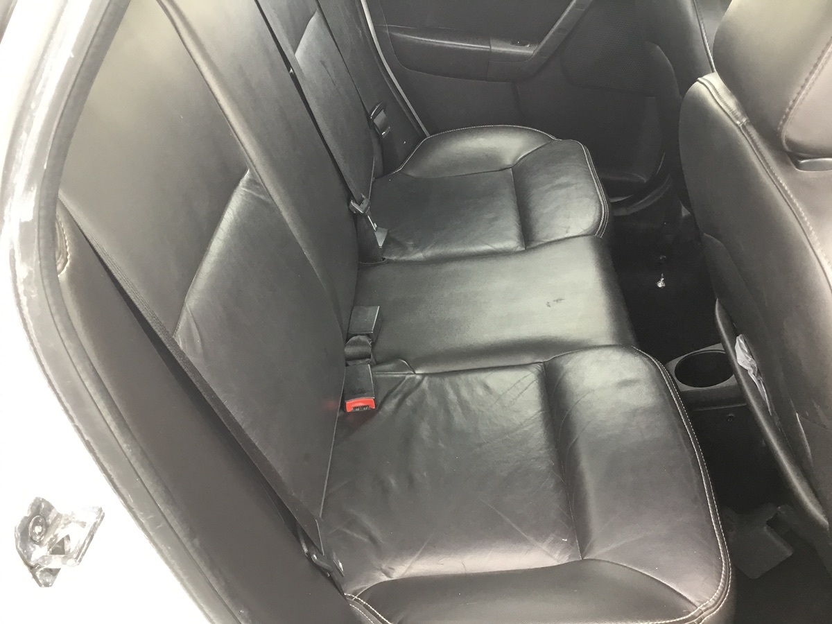 2010 Ford Focus SEL - Photo 8