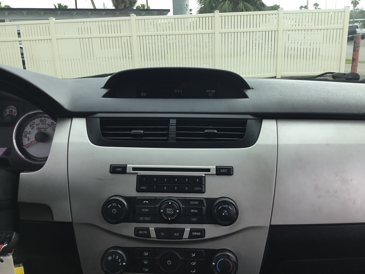 2010 Ford Focus SEL - Photo 10